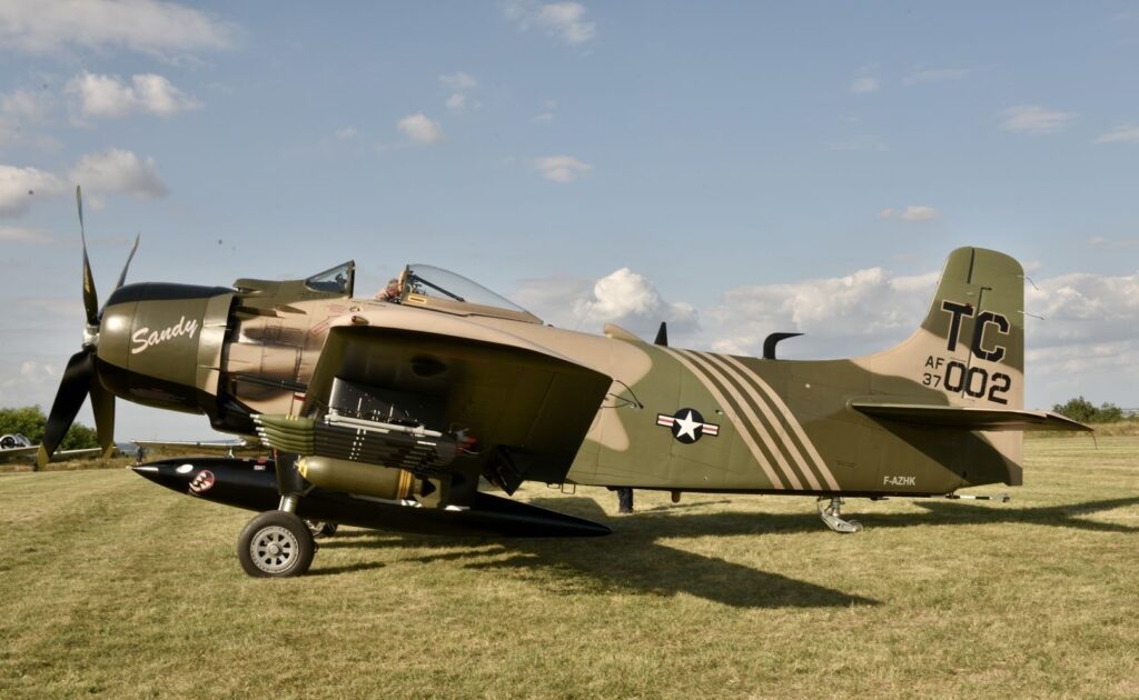 1952 Douglas AD-4N Skyraider2