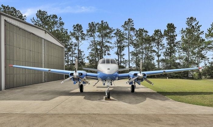 1957 BEECHCRAFT D50 TWIN BONANZA