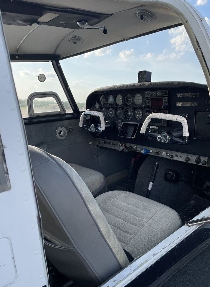 1960 Piper PA-24-180 Comanche used2