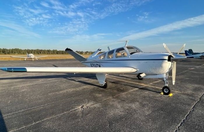 1966 Beechcraft V35 Bonanza2