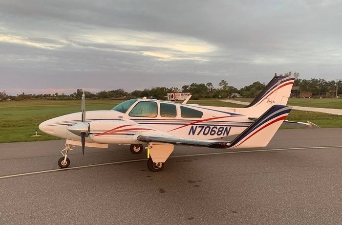 1967 BEECHCRAFT D55 BARON