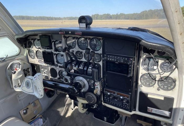1968 BEECHCRAFT B55 BARON3