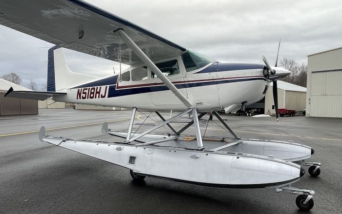 1971 Cessna A185E Amphibious Skywagon