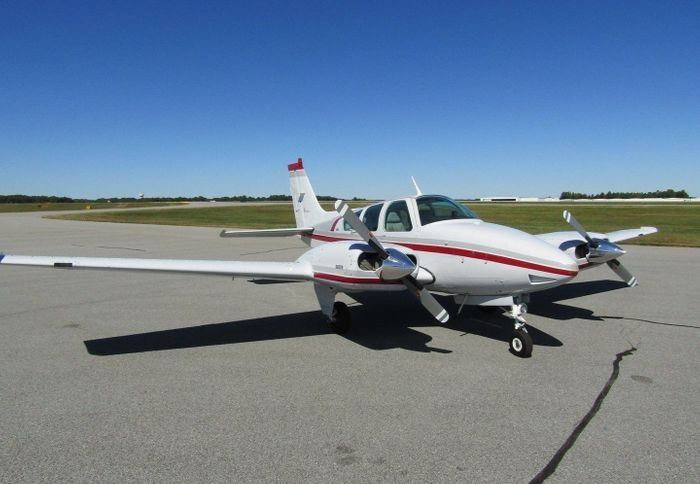 1974 Beechcraft Baron B552