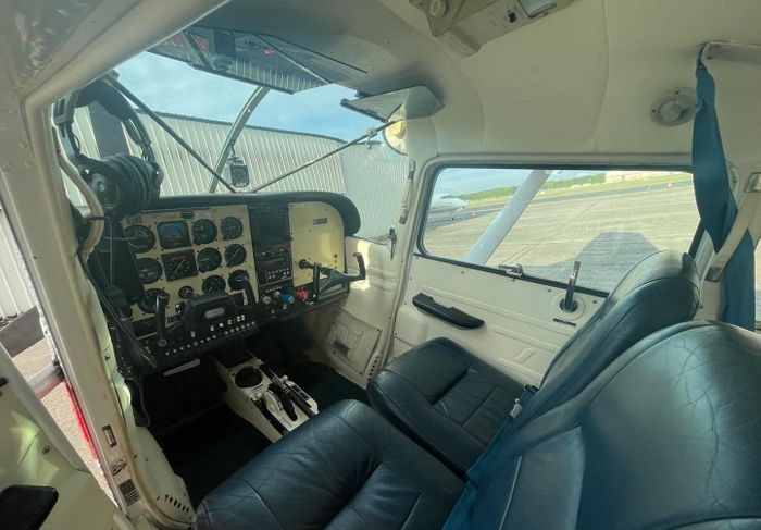 1981 Cessna A185F Skywagon2