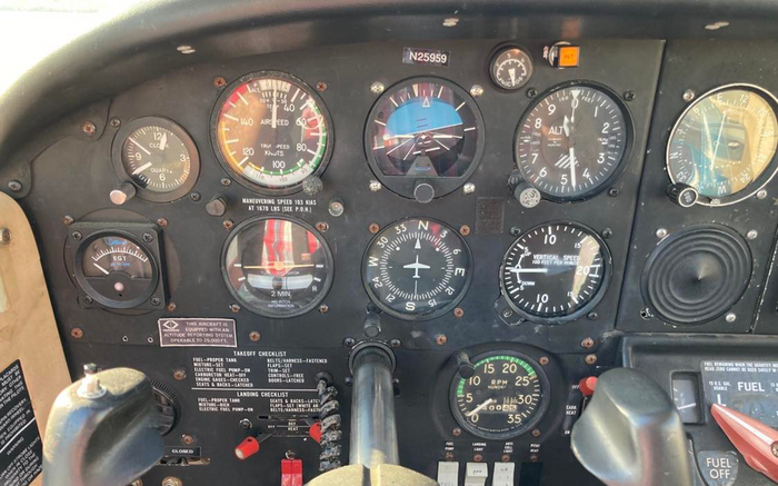 1981 Piper PA-38 Tomahawk used3