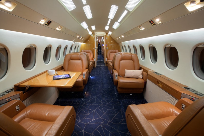 1996 Falcon 20002