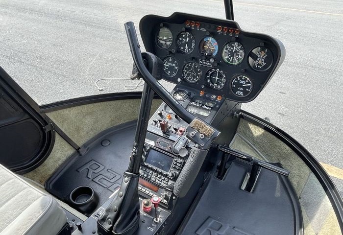 2004 Robinson R22 Beta II used3