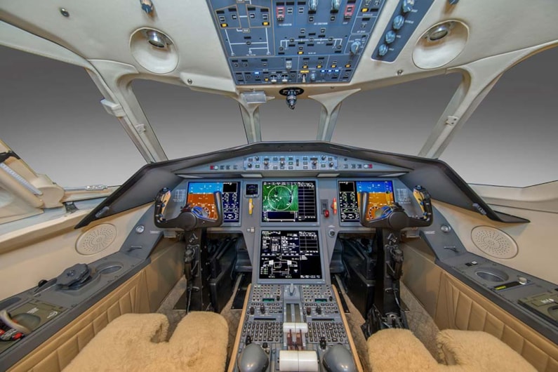 2006 Falcon 2000EX EASy1