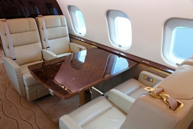 2012 Global 5000 Vision Flight Deck2