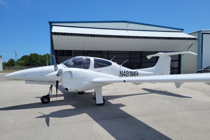 2014 Diamond DA42 Twin Star1