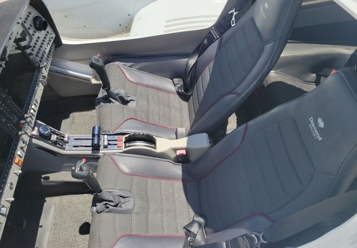 2014 Diamond DA42 Twin Star3