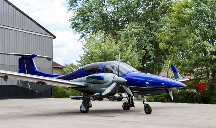 2023 Diamond DA42 VI2