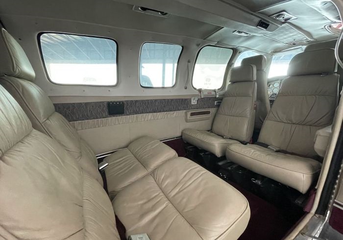 BEECHCRAFT 58 FOXSTAR BARON
