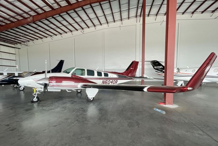 BEECHCRAFT 58 FOXSTAR BARON1
