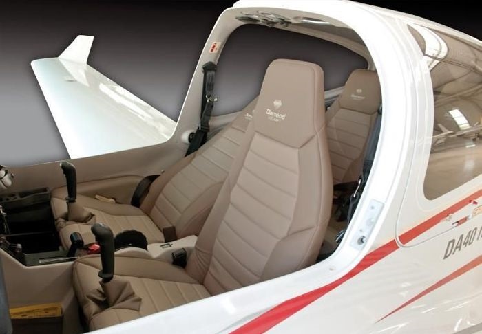 DIAMOND DA40 XLT1