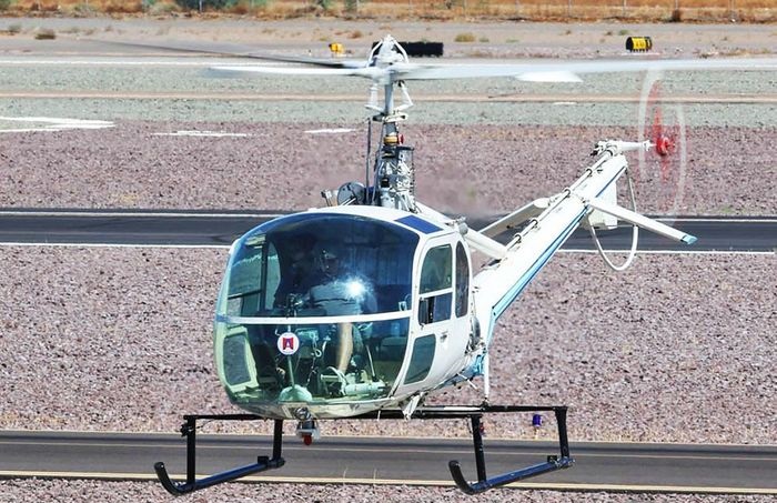 Hiller UH-12E1