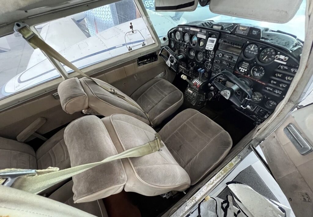 1966 PIPER PA-303