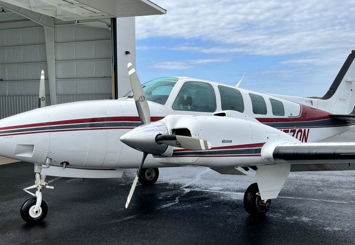 1995 BEECHCRAFT 58 BARON3