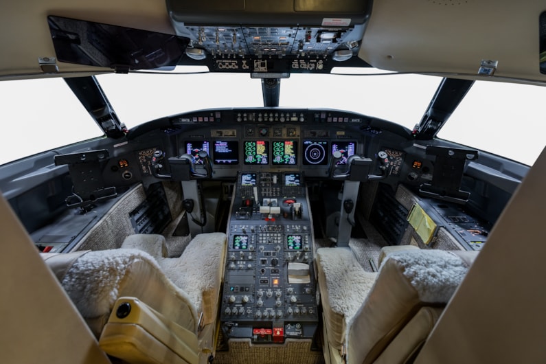 1999 Challenger 6042
