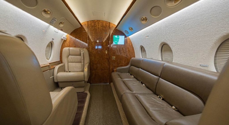 2004 Gulfstream G2002