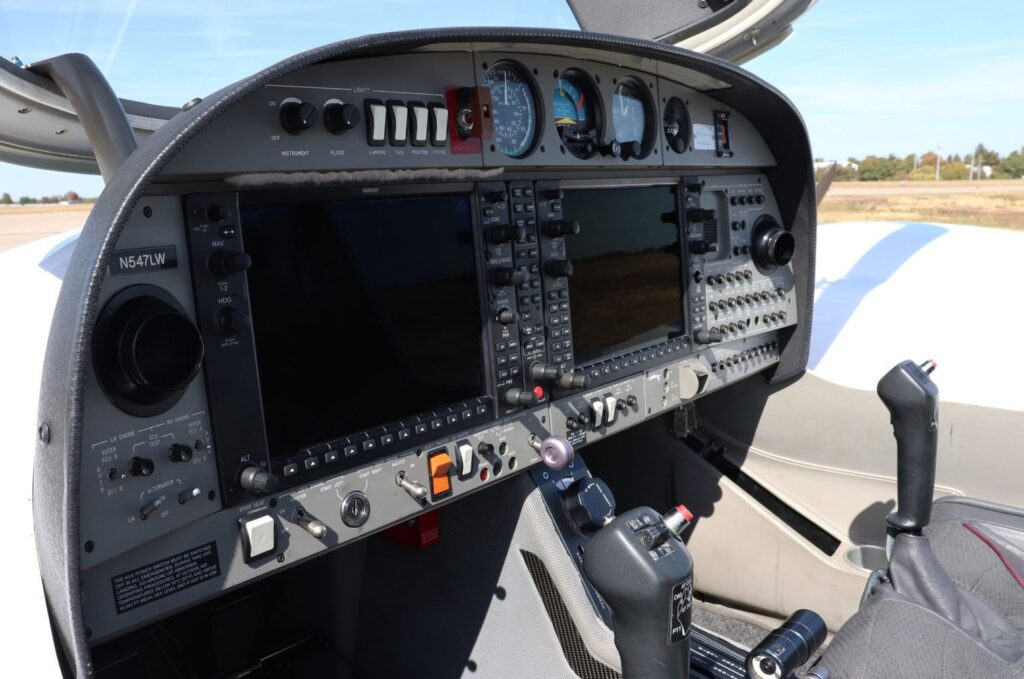 2015 DIAMOND DA42 VI3
